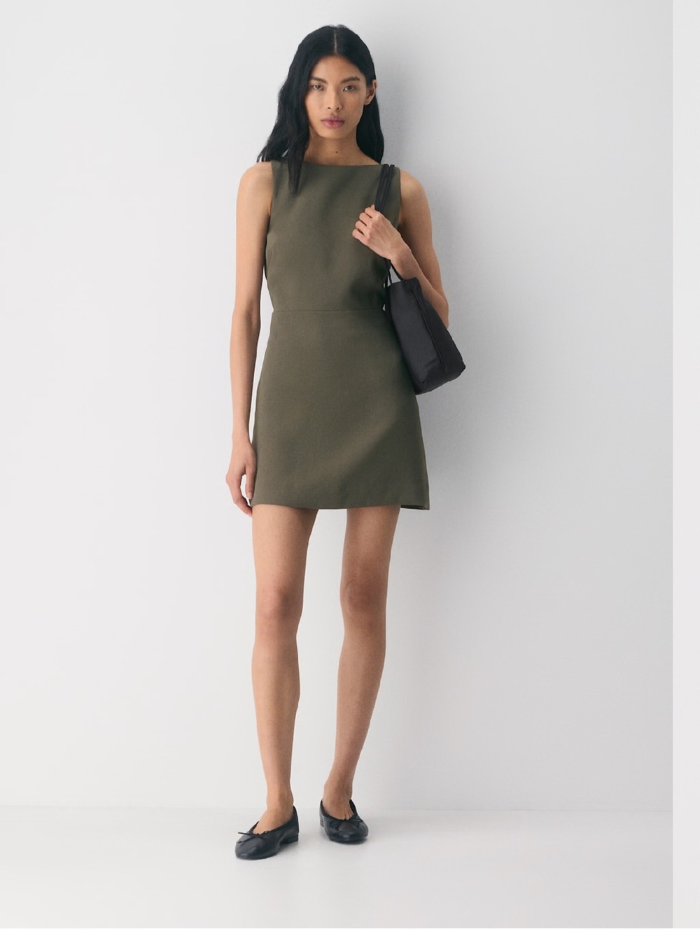 Aritzia Babaton Bond Dress Crepette in Dark Olive Sleeveless Sheath Size 4